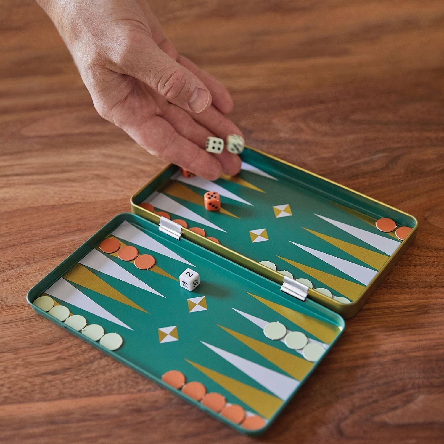 Tarvel Backgammon